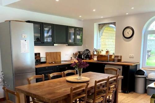 Kitchen, Charmant cottage 8 personnes en Normandie in Cleuville