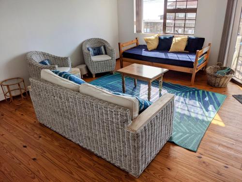 Tornyntjie Beach House in Boggomsbaai