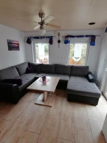 Spreewaldhäuser Golinski mit Kamin am Neuendorfer See (Spreewaldhauser Golinski mit Kamin am Neuendorfer See) in Markische Heide Ot Leibchel