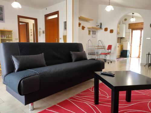  Attico mansardato luminoso, Unterkunft in Orsogna