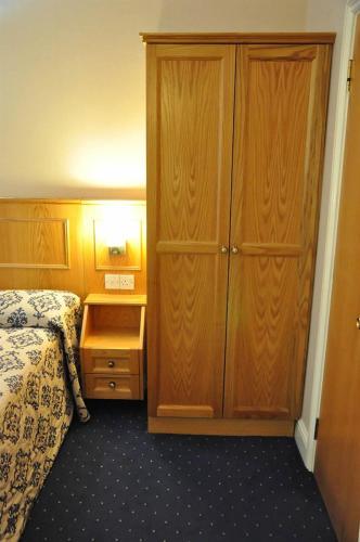 Olympic House Hotel - image 7