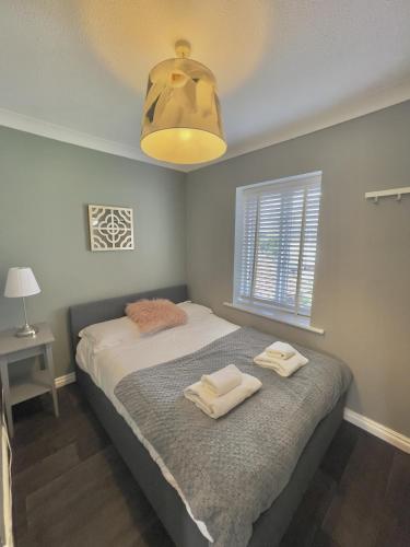 Monkbridge Mews Apartment - image 13