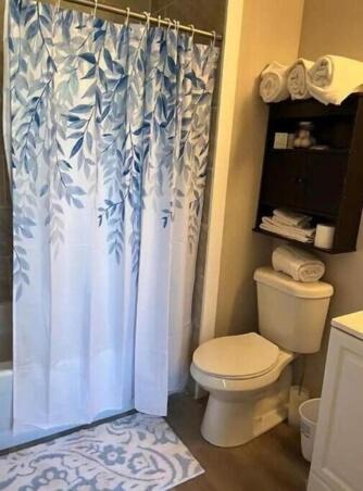Cozy 1bed 1bath house. Short walk to the Square in Covington, USA