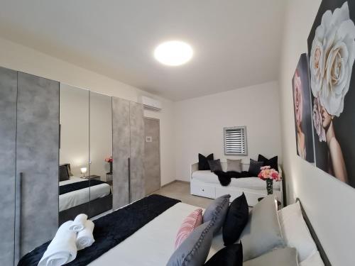 Raymihome Dante, Turín (foto 5)