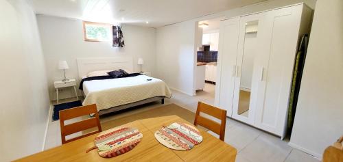 Two room 54m2 apt, WiFi, free parking, terrace, near central park, Helsinki (zdjęcie 10)
