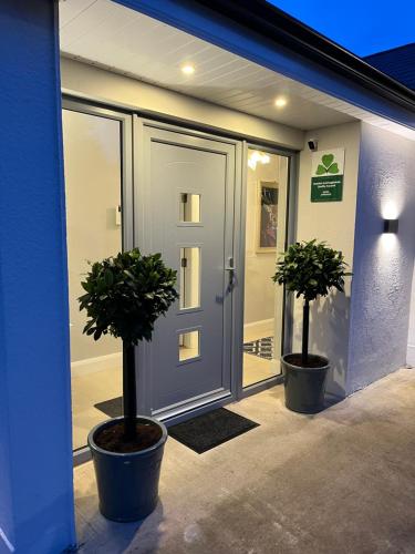 . The Hillcrest, Luxury Accommodation in Castleblayney Town