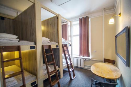 6-Bed Private Room room in Imaginary Hostel