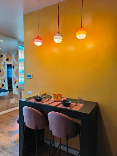 Designed 2 rooms in Milan urban with AC, WiFi and Subway, Milan