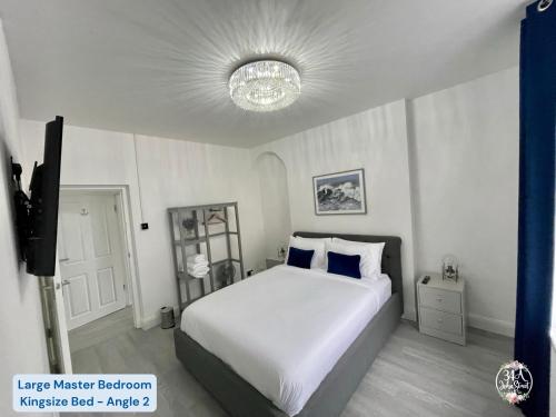 Picture of Ocean Escape 200M From The Sea, High Spec Town Centre Entire Flat, 3 Bedrooms, Tvs All Rooms