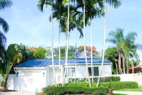 Sunny 3 Bedroom 3 Bath Retreat in Fort Lauderdale in Fort Lauderdale, USA