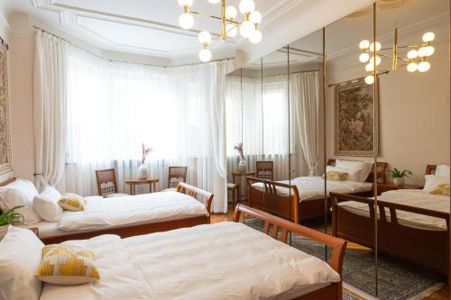 NEU - 4 Zimmer, 4 Betten, 5 Min zum HBF, Terrasse, 160qm, Augsburg