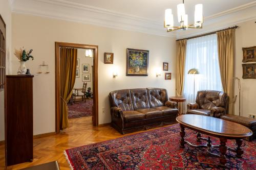 NEU - 4 Zimmer, 4 Betten, 5 Min zum HBF, Terrasse, 160qm, Augsburg (fotografie 10)
