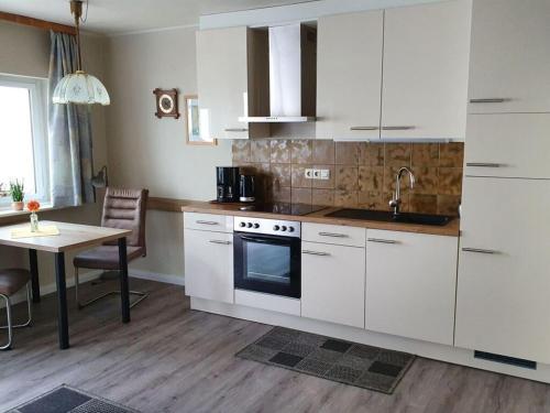 廚房, Holiday apartment Lenz in 克羅夫