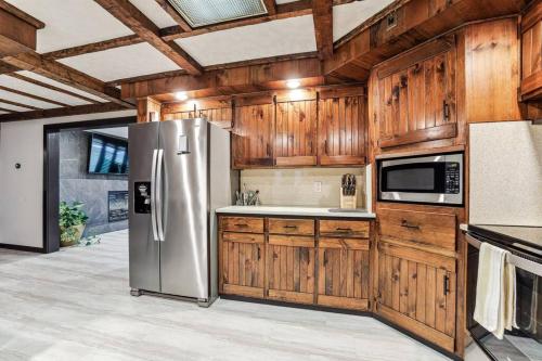 Luxury-Cabin Mount View *Gym*Game Room *Fire Place in Palmerton
