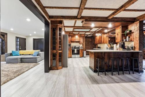 Luxury-Cabin Mount View *Gym*Game Room *Fire Place in Palmerton