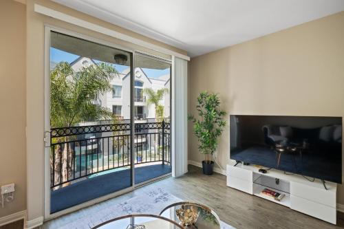 Venice Marina Pool and Spa Luxury Condo in Los Angeles, USA