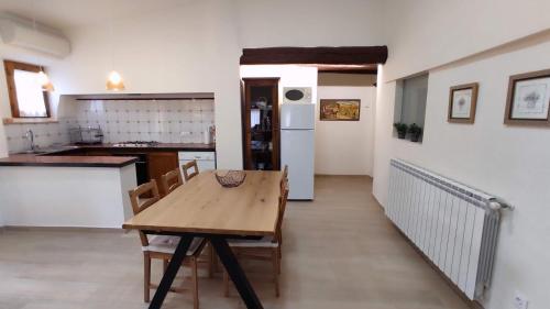 Létesítmények, Mas Riera - 2 in Maia de Montcal