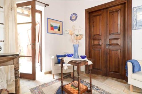 Studio in the Old City of Nicosia, Никосия (фото 2)