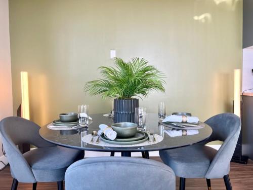 Hollywood Sign View 2 Bed 2 Bath Premium Corner, Лос-Анджелес (фото 6)