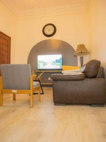 Charming 1-Bedroom Fidjrosse Akogbato