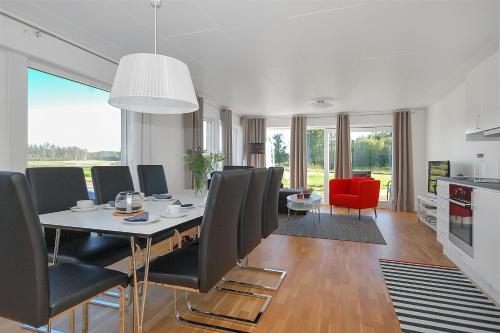 Létesítmények, Mauritzbergs Slott & Golf in Navekvarn