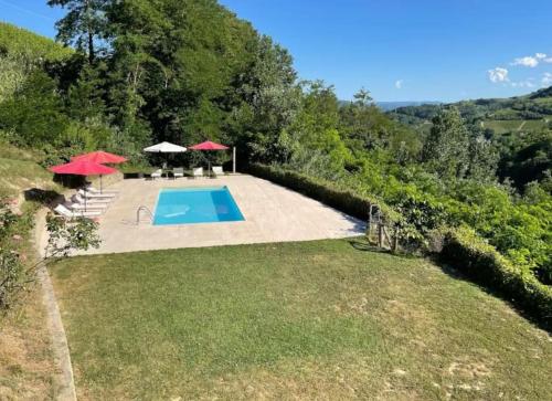 Villa La Ginestra Piemonte with private pool
