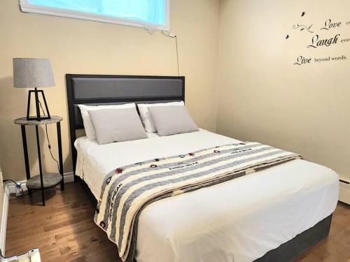 Comfortable entire 3BDR Apt in Laval Montreal