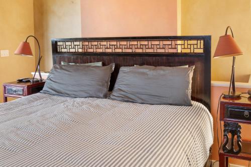 Orchid Suite in South Maui, across from the beach, 1 bedroom sleeps 4 Orchid Suite in South Maui, across from the beach, 1 bedroom sleeps 4