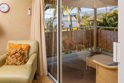 Orchid Suite in South Maui, across from the beach, 1 bedroom sleeps 4 Orchid Suite in South Maui, across from the beach, 1 bedroom sleeps 4