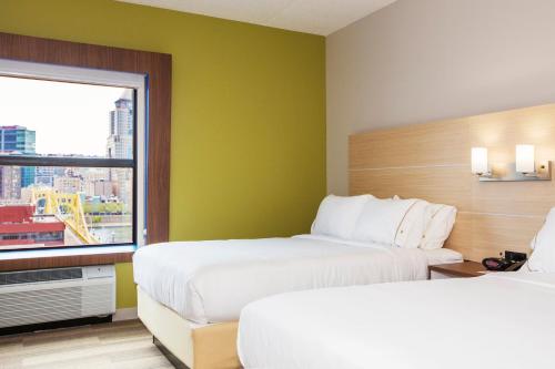 Holiday Inn Express & Suites Pittsburgh North Shore