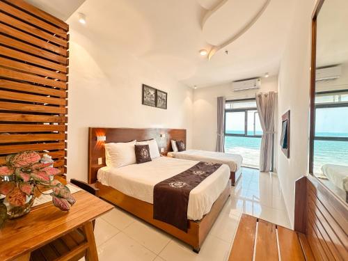 Deluxe Triple Sea View