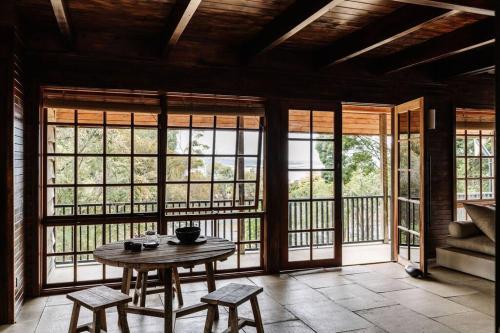 SABI Award Winning Designer Cabin in Binalongbeja