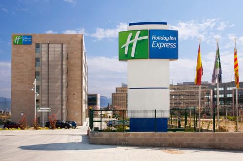 Holiday Inn Express Sant Cugat an IHG Hotel - main image