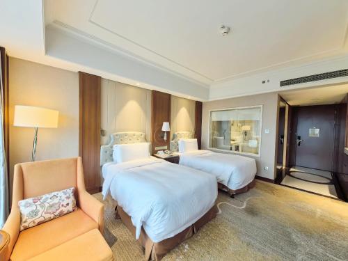 DoubleTree by Hilton Ningbo - Chunxiao Room Type - TWIN GUEST ROOM -SEA VIEW