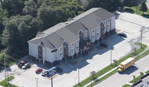 Microtel Inn & Suites - Kearney - image 33