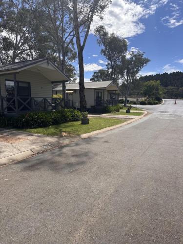 Eaglehawk Park Canberra - Hotel