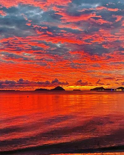 Luxury Stay with Private Heated Pool in Salamander Bay