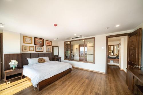 Apartment with Sea View image 10
