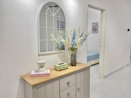 Homestay Gambang Modern vintage @OZZY Guesthouse in Gambang