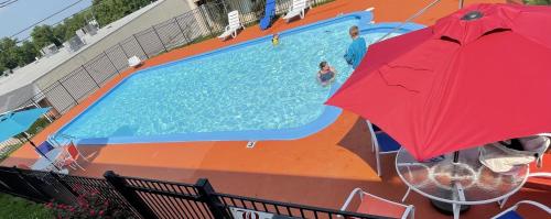 Days Inn by Wyndham Frankfort in Frankfort, USA