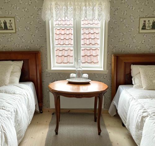 1 twin bed