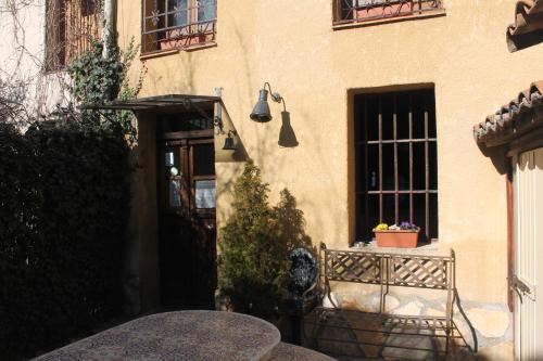 Létesítmények, La casa del río (La casa del rio) in Alameda del Valle