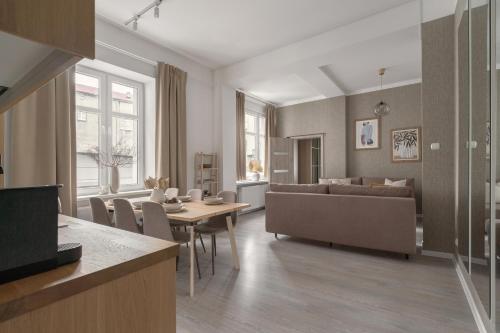 HARBOR APARTMENTS - Damrota 1