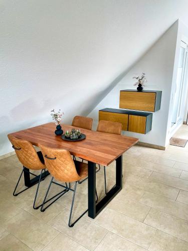 Ahaus: Stadtoase mit Terrasse & privater Garage in 阿豪斯