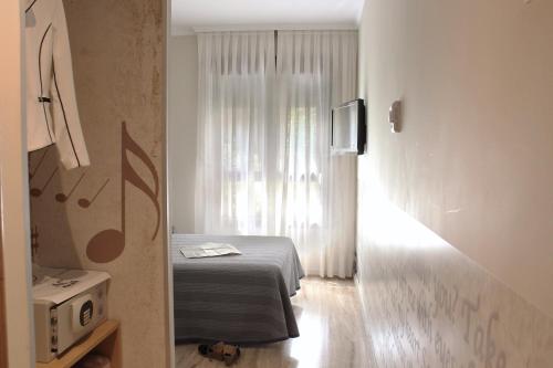 Hostal 4C Cuatro Caminos