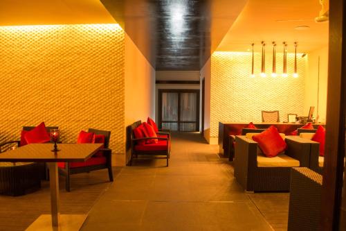 Shared lounge/TV area, LVIS Blancura Hotel in Baa Atoll