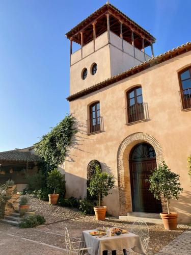 Casa del Armiño - Historic Boutique Hotel in Toledo Old Town