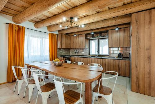 Iekārtas, Casa Davana in Skrinda Frasineta
