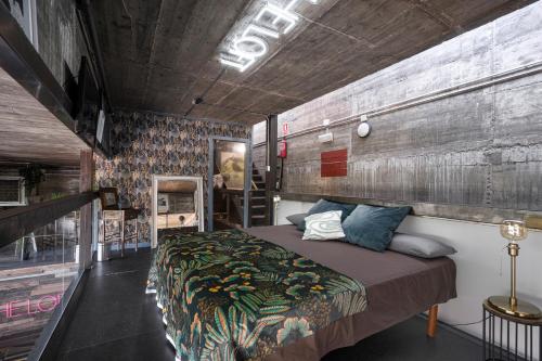 THE LOFT - with private pool & jacuzzi in Corbera de Llobregat