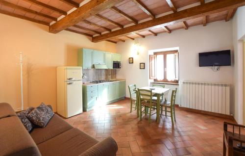 Amazing Home In Pian Del Ponte With Wi-fi